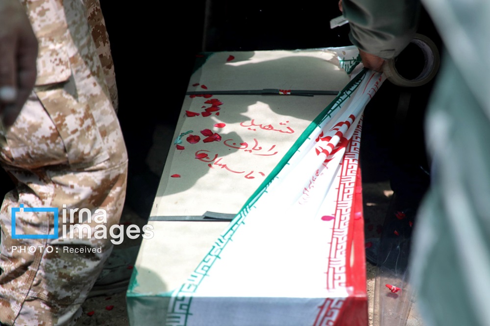 تشییع پیکر شهید دو ماهه «رایان قاسمیان»