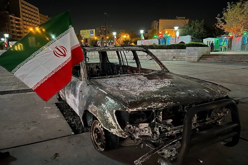 ما اگر خاکسترمان هم کنند، ققنوس میشویم