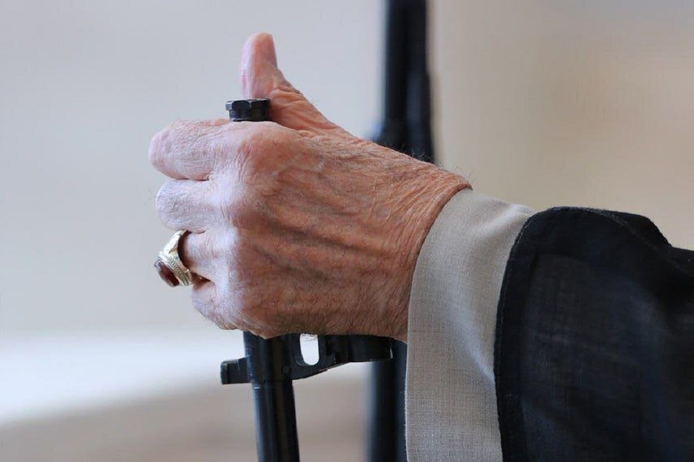 حضرت آیت‌الله خامنه‌ای؛ فرمانده کل جنگ‌پرهیز