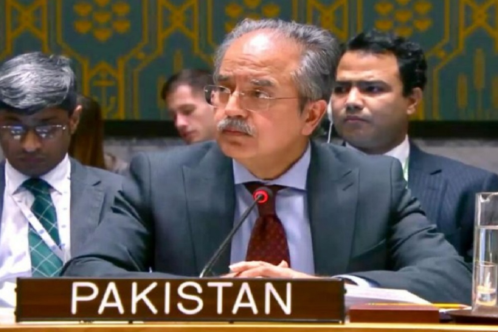 پاکستان: اسرائیل بدون هیچ تحریکی به ایران حمله کرد