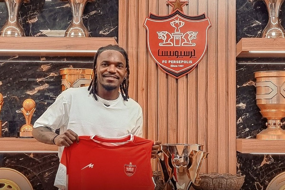 بیفوما دست به دامان پرسپولیس شد