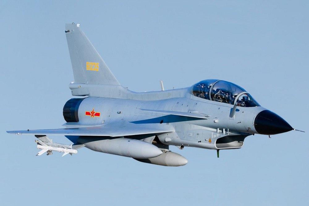 ایران با جنگندههای چینی وضعیت دفاعی خود را مستحکمتر میکند؟