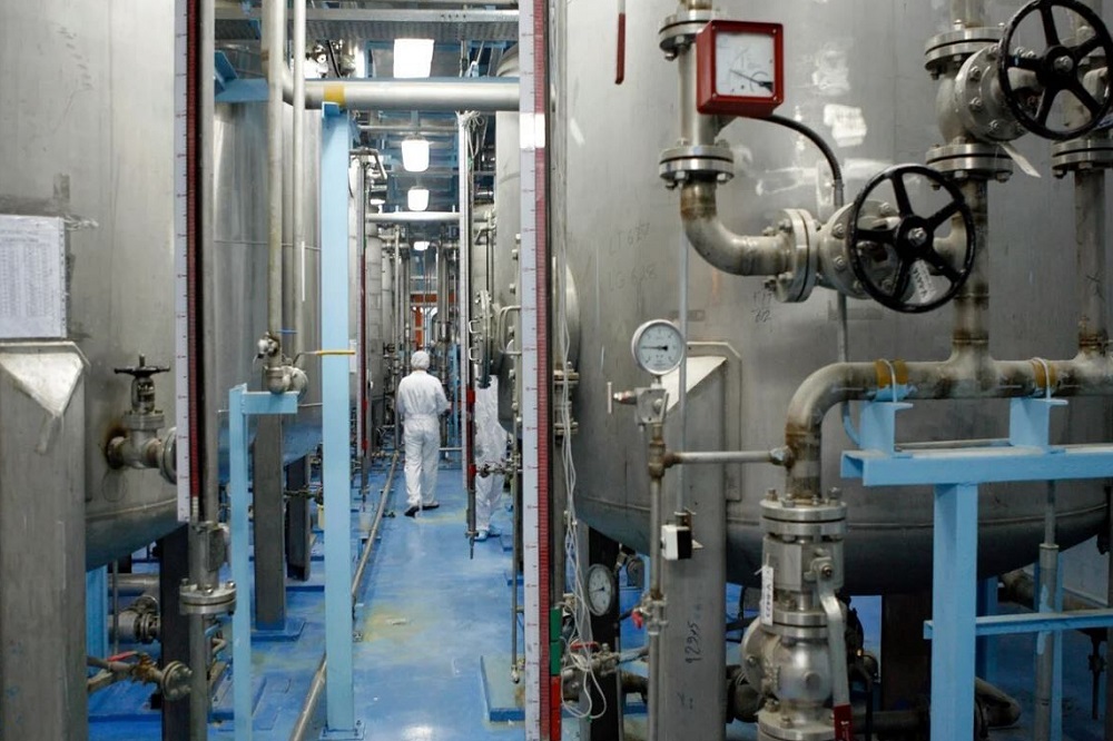 آثار برخی پژوهشگران با موضوع برنامه هستهای کشور