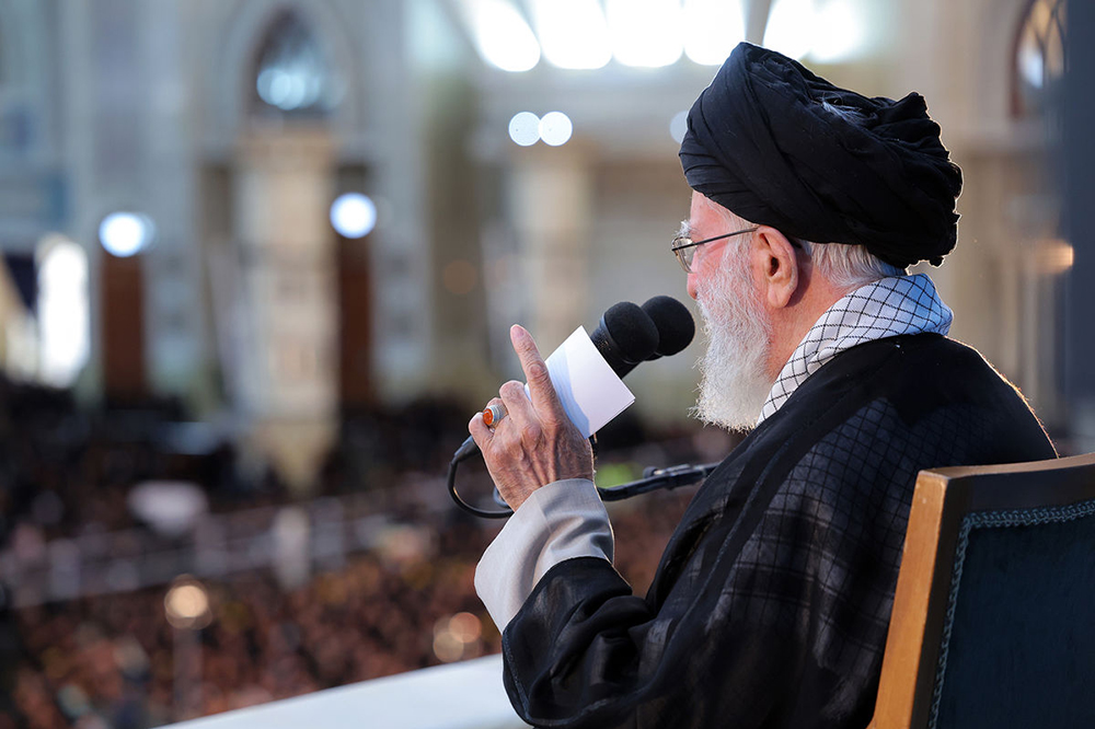 خطای محاسباتی آمریکا جایگاه رهبر انقلاب را به جهانیان نشان داد