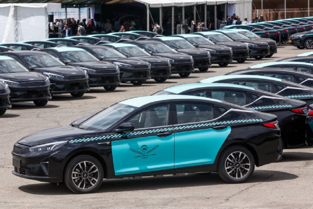 آغاز اعطای وامهای ۱.۲ میلیارد تومانی به خریداران تاکسیهای برقی