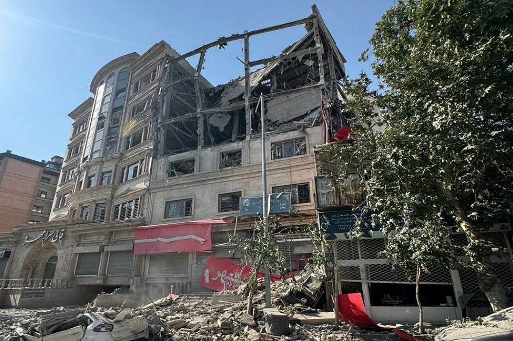 قدر مردم ایران را بدانیم