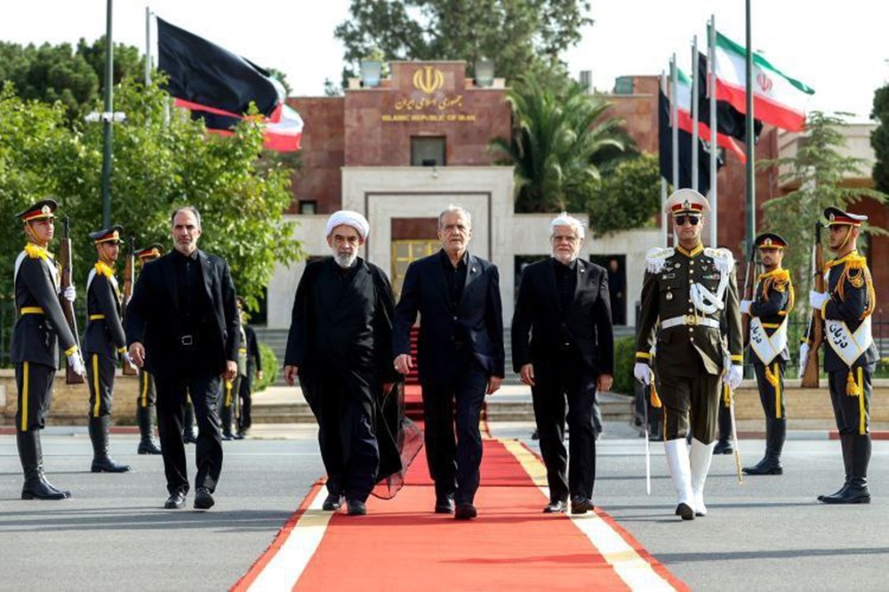 پزشکیان: «اکو» فرصتی برای منافع منطقهای است