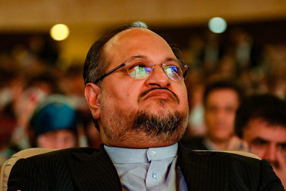 ادعای خرید پورشه توسط شریعتمداری برای نوهاش تکذیب شد