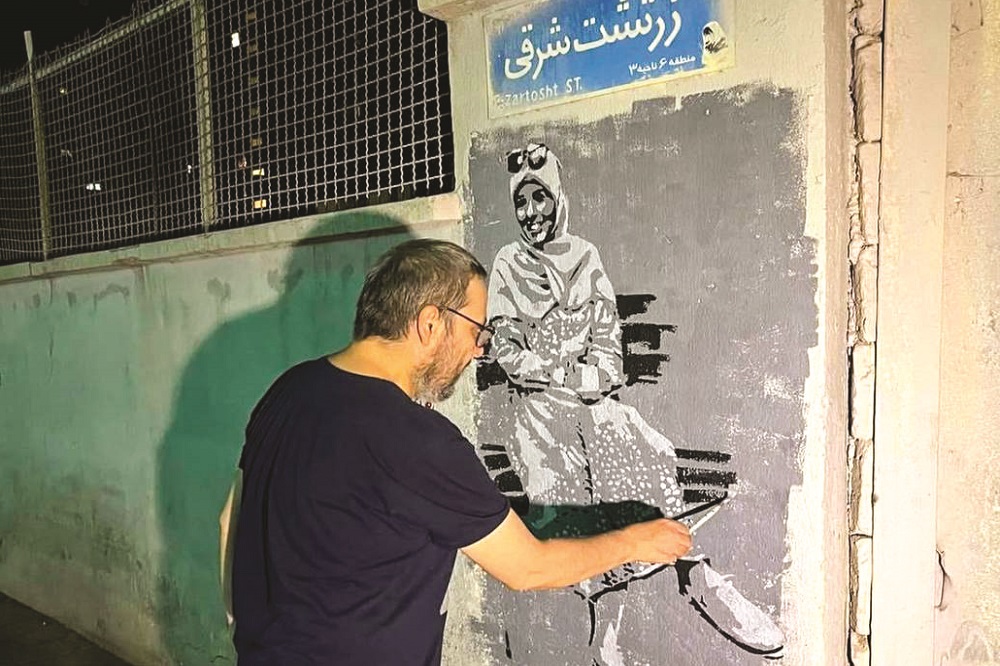 می‌خواستم مردم با شهدا سلام‌علیک داشته باشند