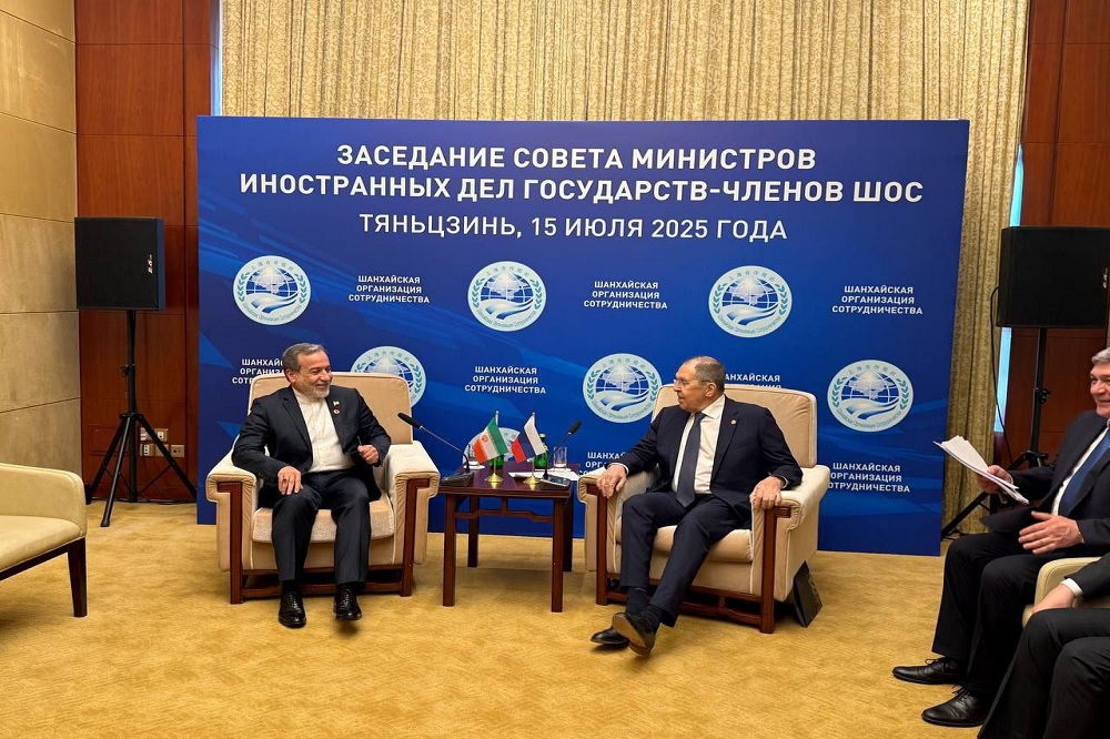 دیدار عراقچی با لاوروف