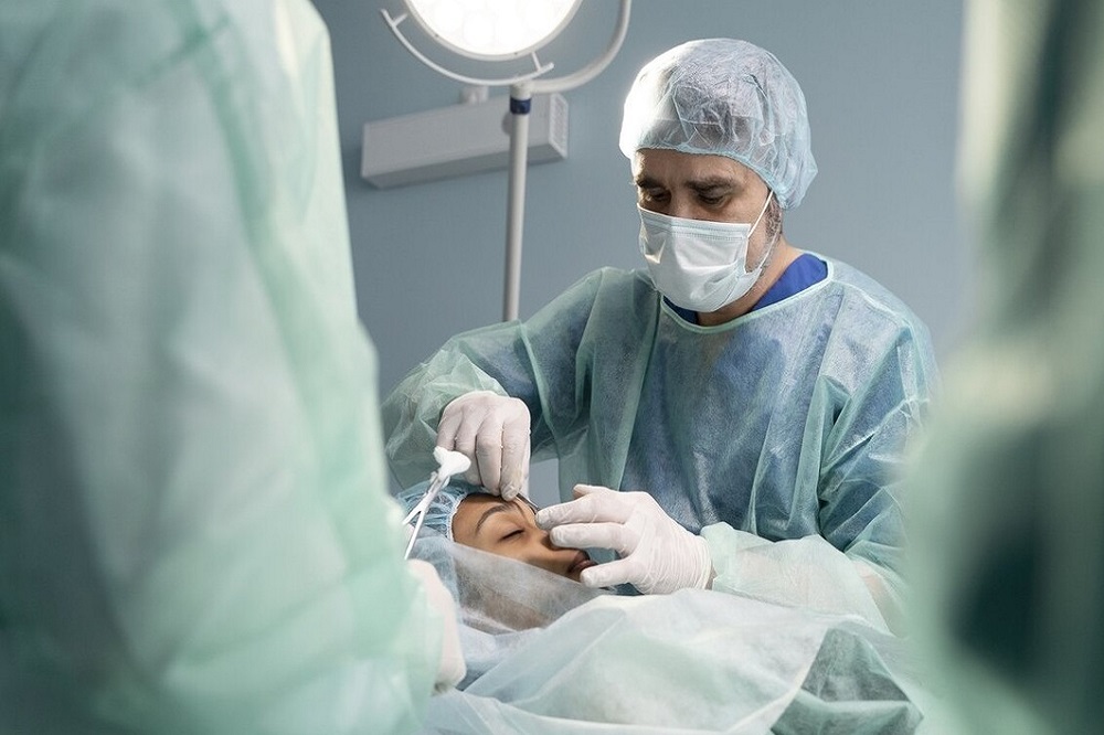 پزشکان عمومی می‌توانند عمل زیبایی انجام دهند