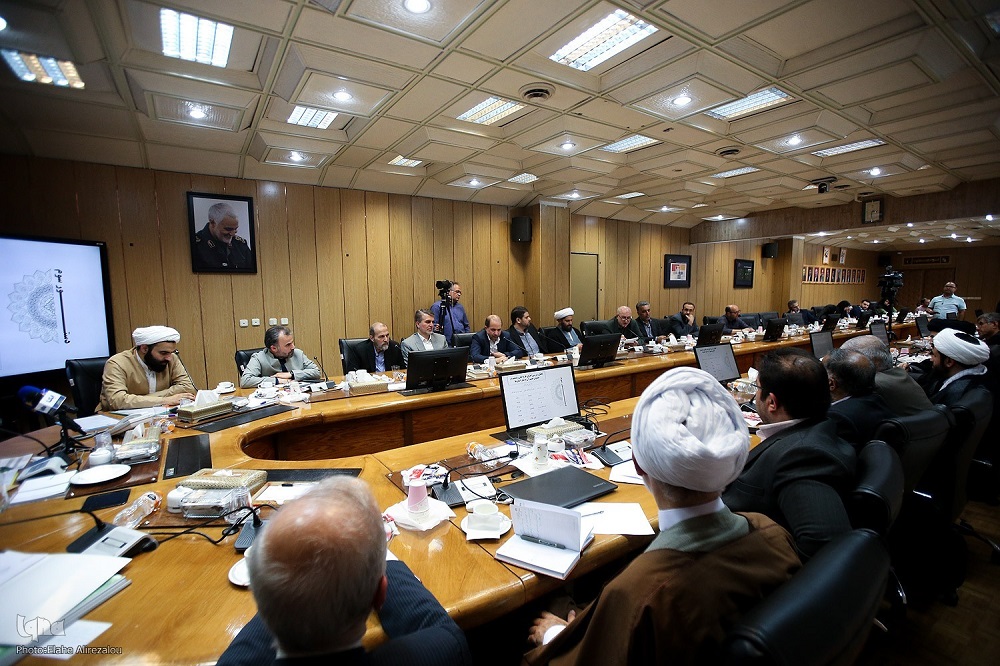 بررسی عملکرد کمیسیون آموزش در یک سال اخیر