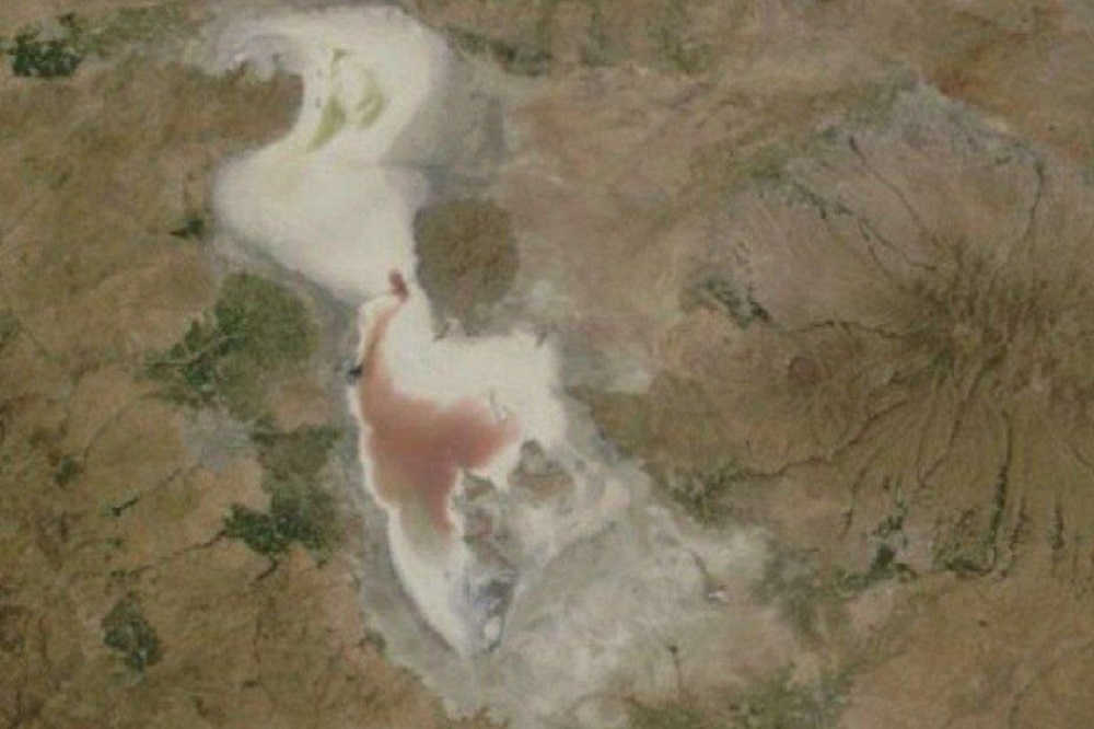 نجات دریاچه ارومیه با ۵۰۰ میلیون مترمکعب؟!