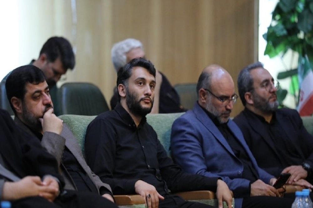 فرزند شهید طهرانچی: خون شهدا مسیر سرافرازی ایران را هموار میکند