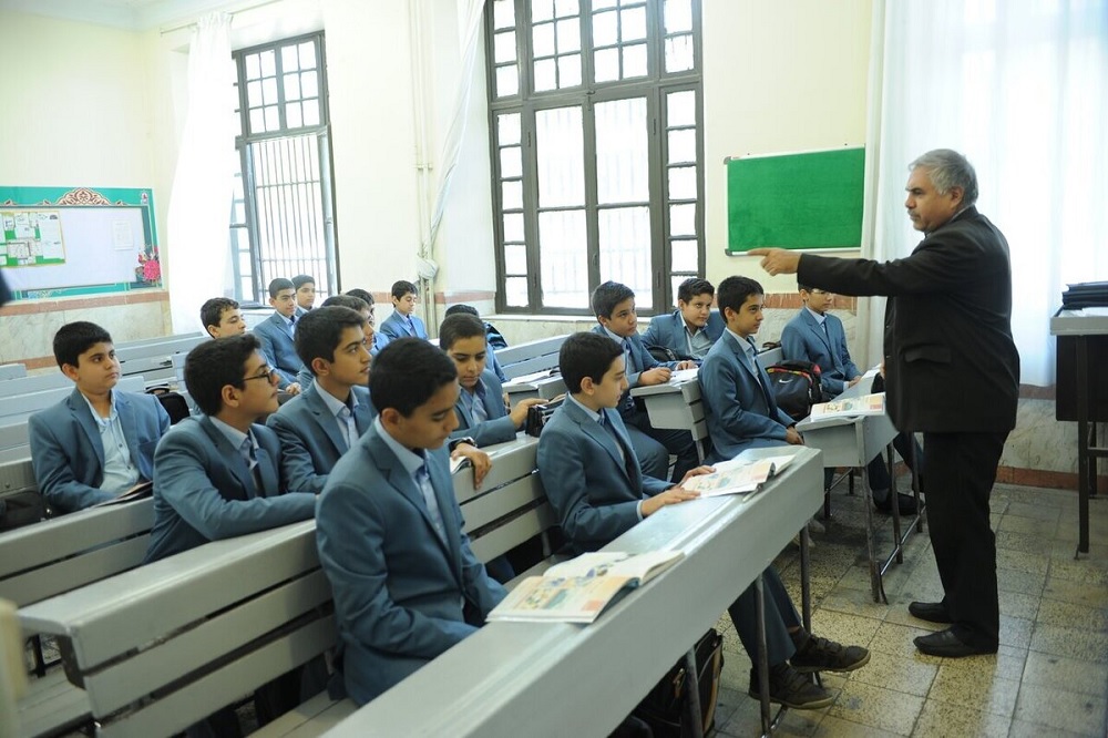 چالش کمبود ۵۸ هزار مربّی پرورشی در آموزش