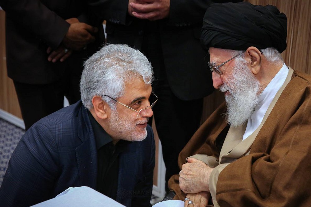 سرنوشت چفیه‌ای که رهبر انقلاب به شهید طهرانچی هدیه داد