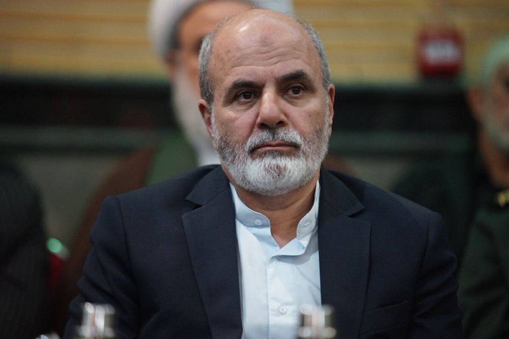 علیاکبر احمدیان به دولت میرود