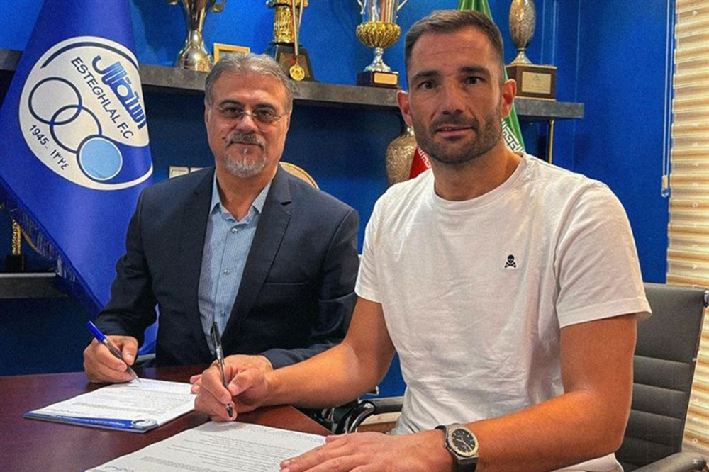 دروازهبان رئال مادرید به استقلال پیوست