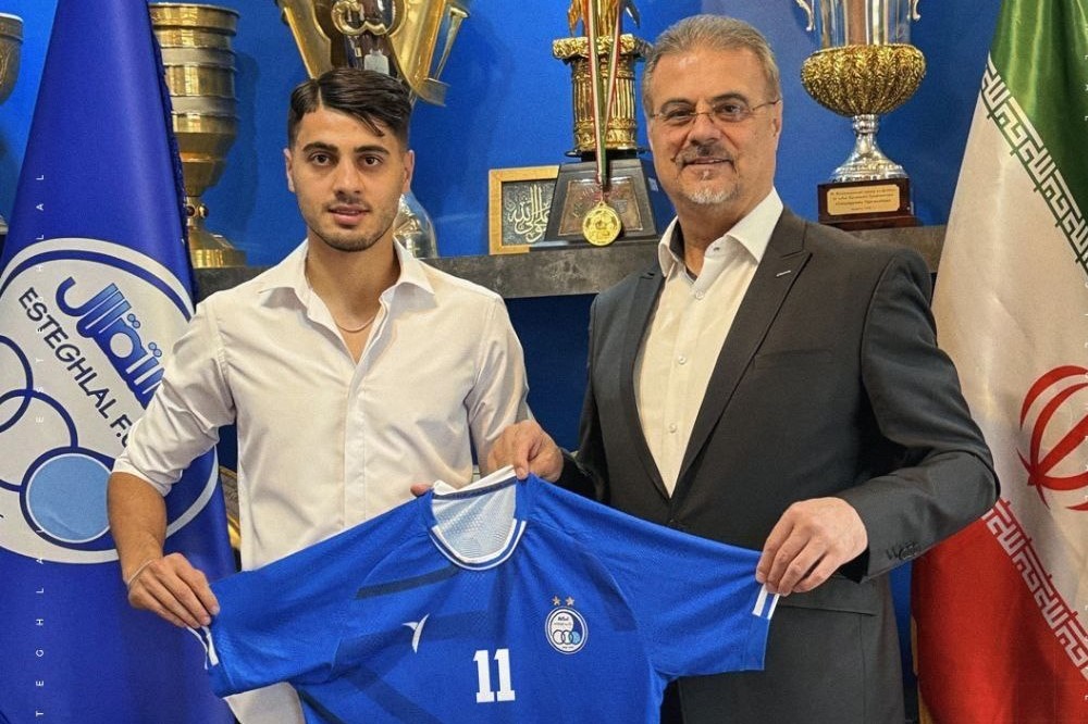 سحرخیزان با استقلال سه ساله بست