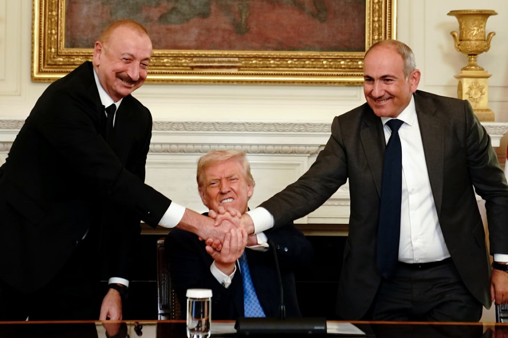 تسلیم  ارمنستان در برابر طرح نابودی کشورش