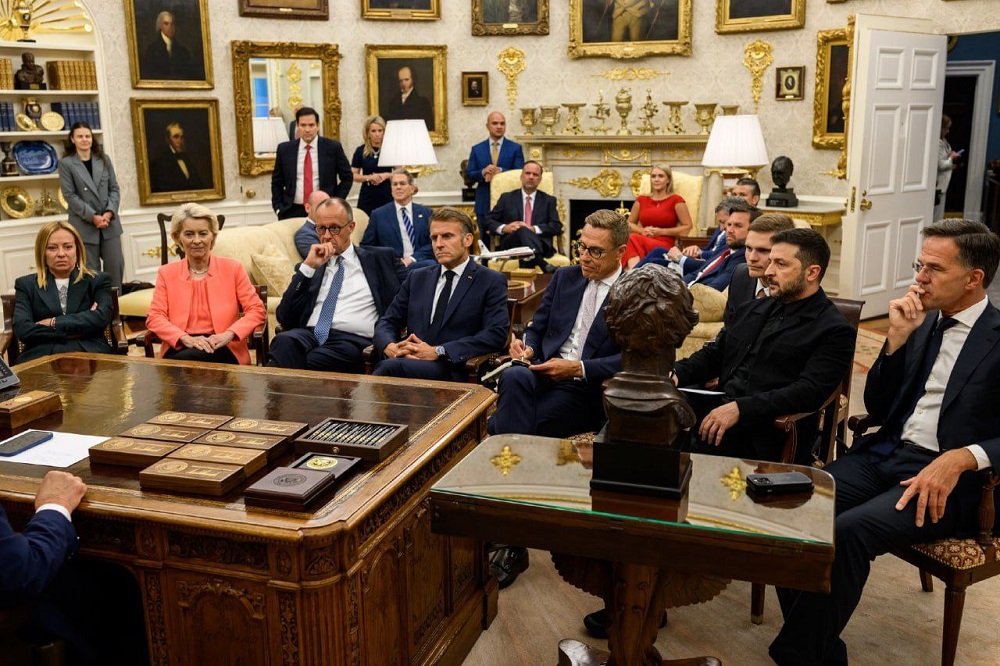 جلسه صلح یا تحقیر اروپا؟