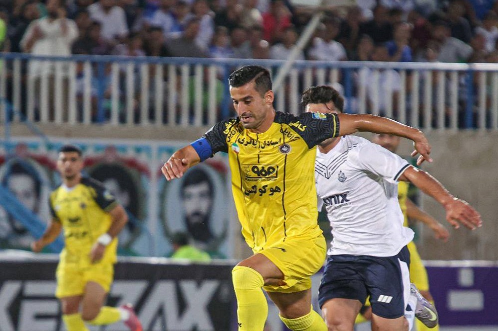 تقسیم امتیاز سپاهان و ملوان در انزلی