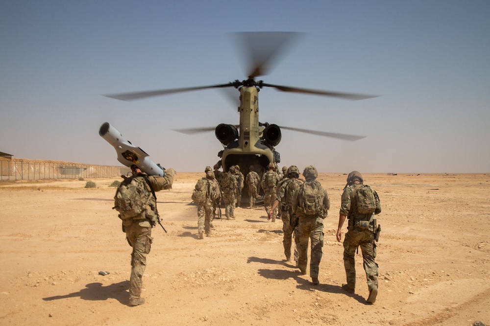 خروج مرحلهای نیروهای آمریکایی از پایگاه عینالاسد