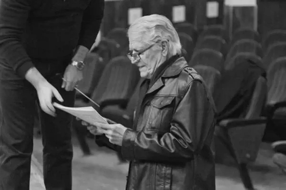 نام احمد پژمان نامیرا باقی خواد ماند