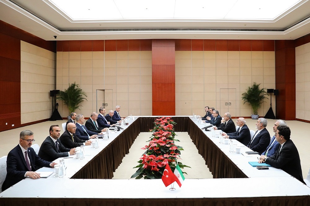 پزشکیان: با حضور نیروهای فرامنطقه‌ای در قفقاز مخالفیم