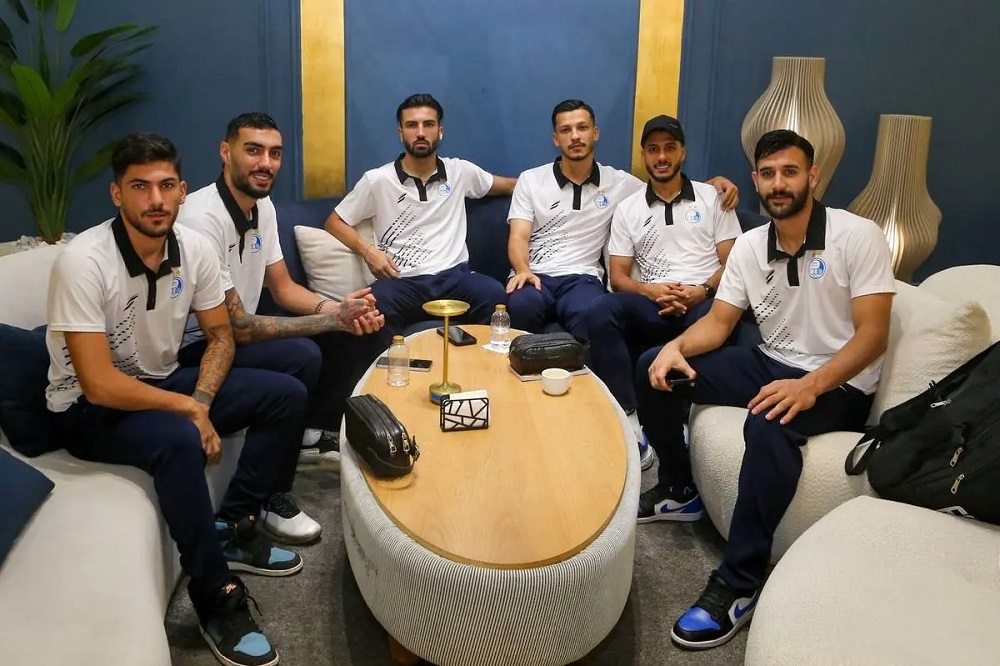 گزارش «فرهیختگان» از اردوی استقلال در جزیره کیش