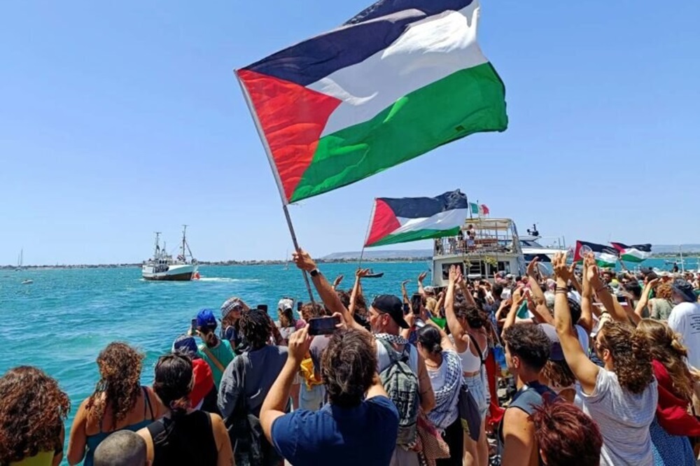 حرکت ناوگان دریایی صمود؛ نمادی برای اعتراض به محاصرۀ غزه