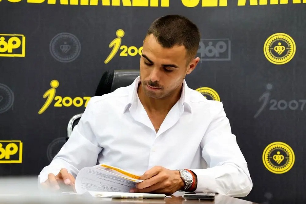 تلاش سپاهانیها برای صدور کارت آلوز