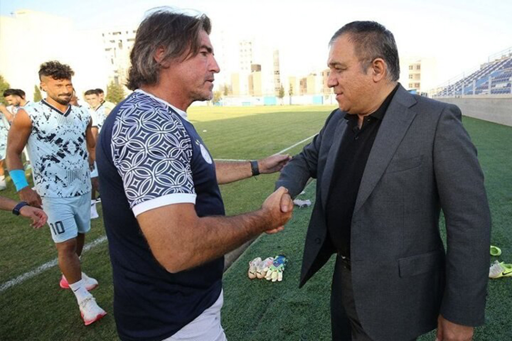 توپ تاجرنیا در زمین ساپینتو: فقط قهرمانی!