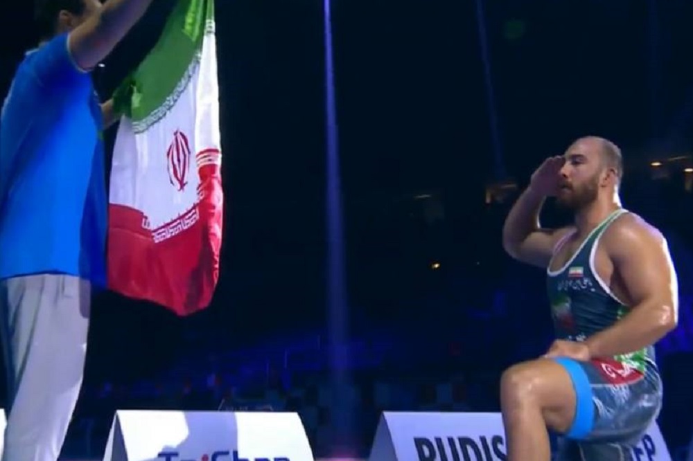 زارع: هرچه داریم از ایران و ایرانی است