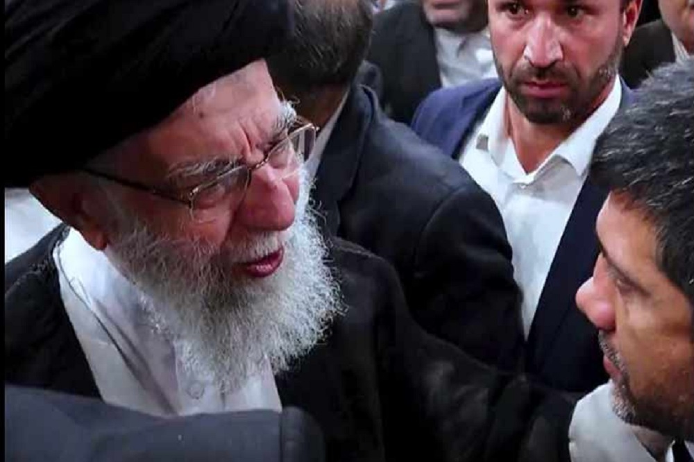 روایت علیرضا دبیر از دیدار خصوصی با رهبر انقلاب