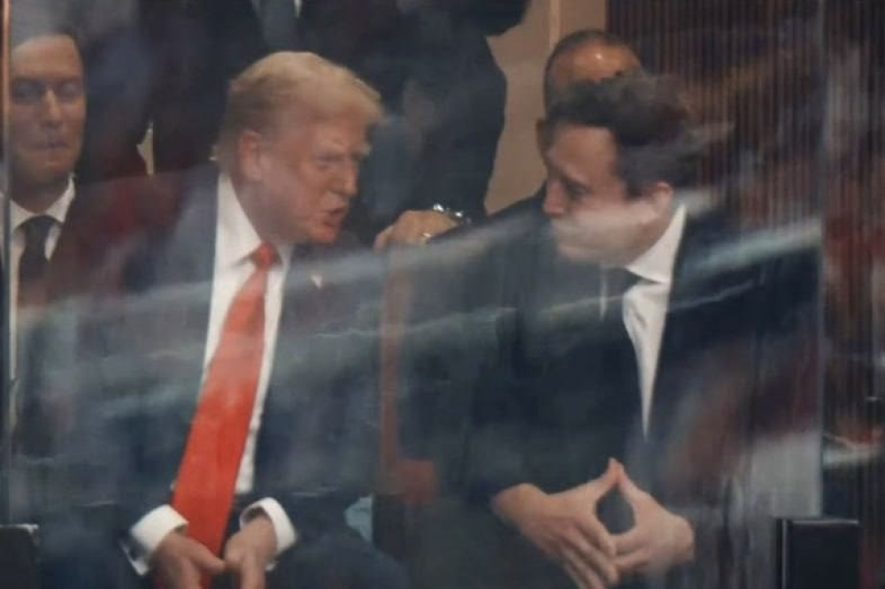 گفتگوی ترامپ با ایلان ماسک در مراسم یادبود چارلی کرک