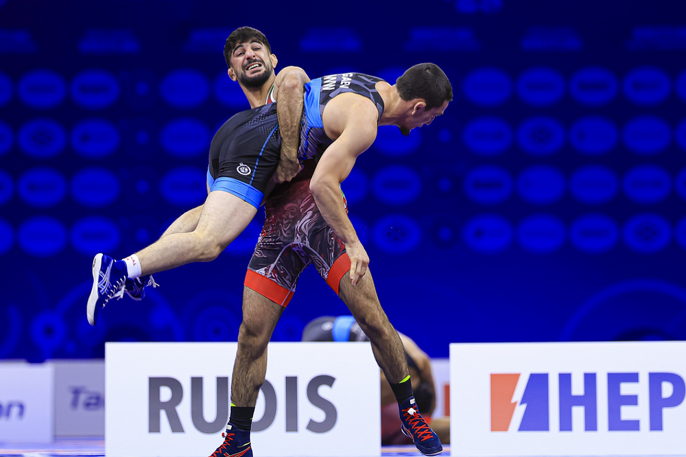 تمجید اتحادیه جهانی کشتی از قهرمانی فرنگی ایران