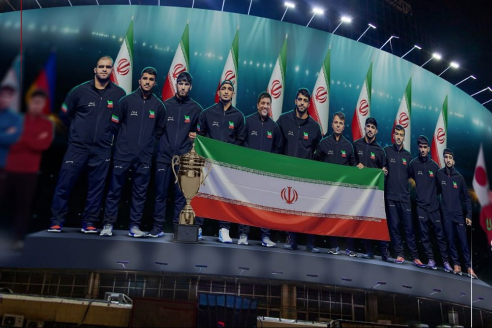 دیوارنگاره میدان ولیعصر (عج) به افتخار قهرمانان کشتی فرنگی