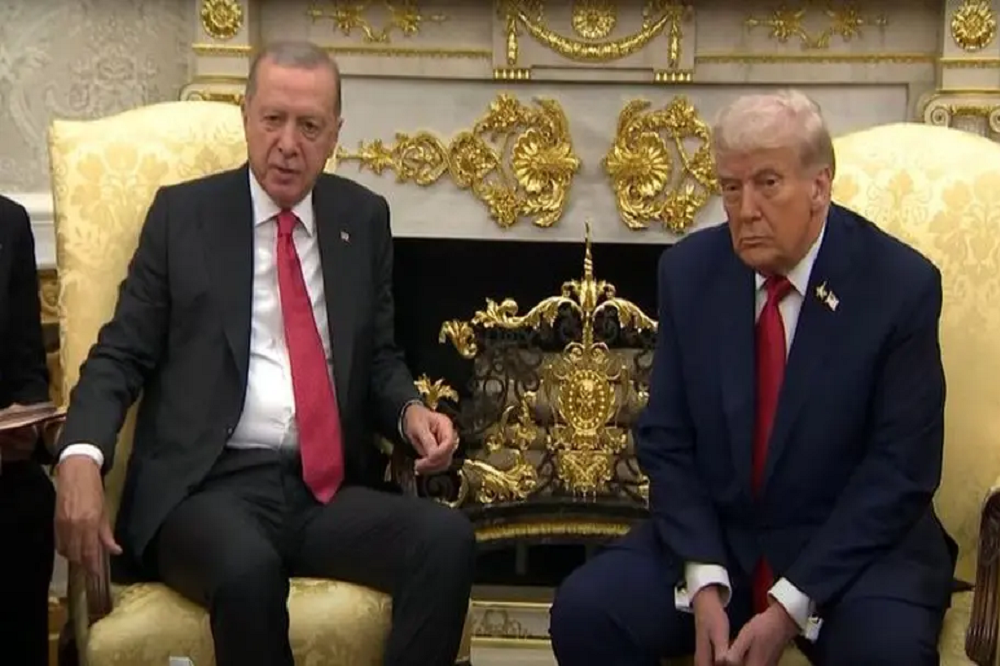 ترامپ: ترکیه خرید نفت از روسیه را متوقف کند