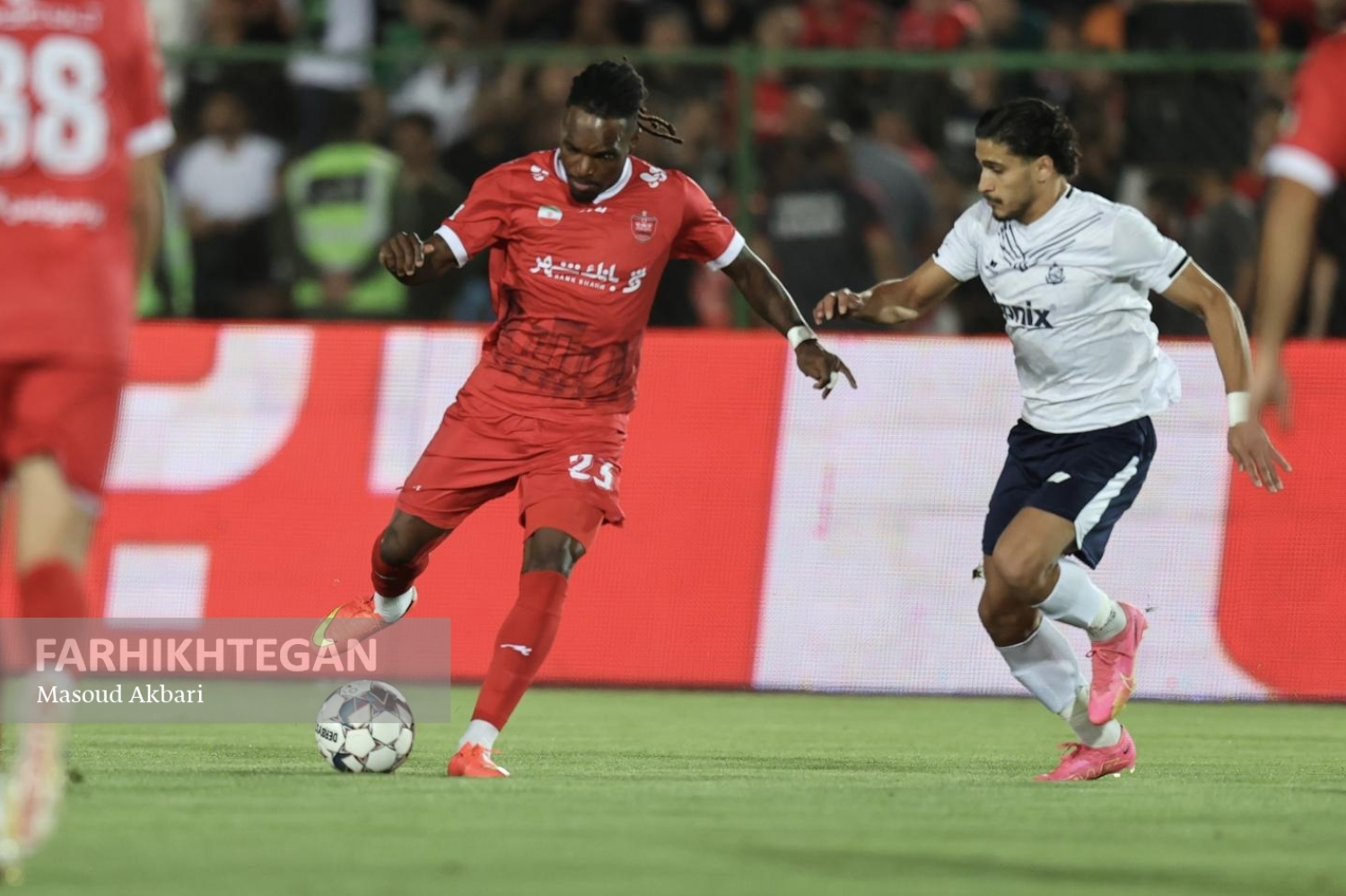 لنز «فرهیختگان»؛ دیدار تیم‌های پرسپولیس و ملوان