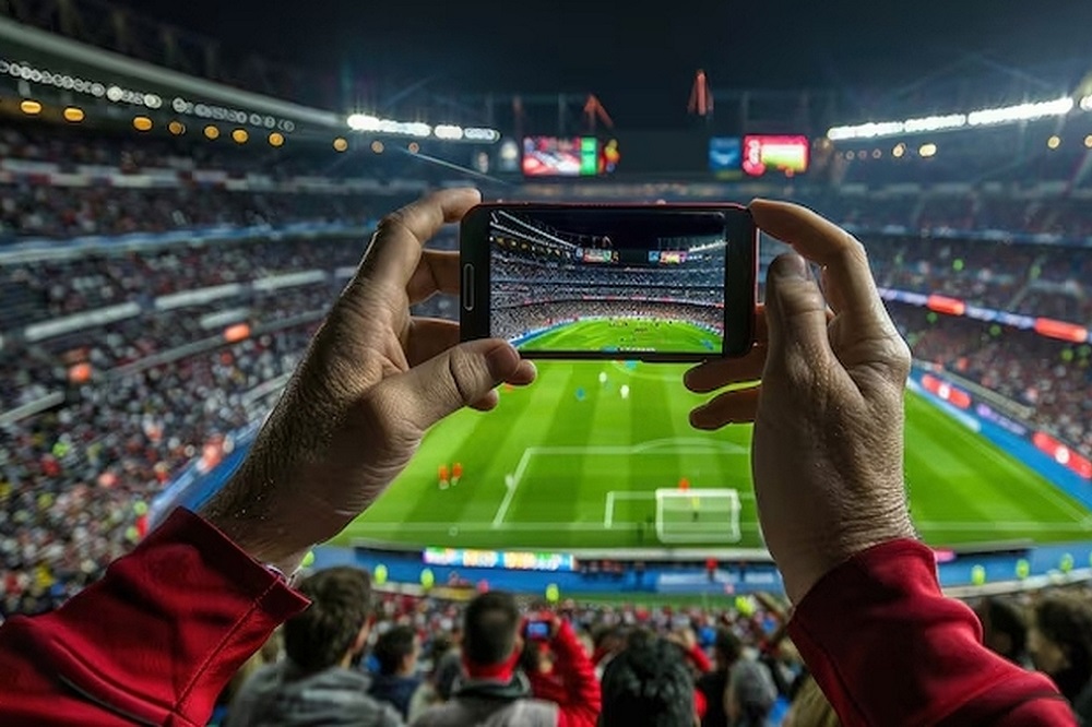 سازمان لیگ ممنوعیت ورود موبایل به ورزشگاهها را رد کرد