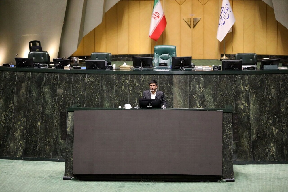 دبیر: قالیباف، مثل صنعت موشکی به کشتی هم کمک کرد