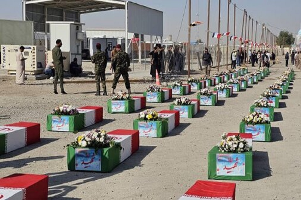 ورود پیکرهای مطهر ۴۴ شهید تازه تفحص‌شده به کشور