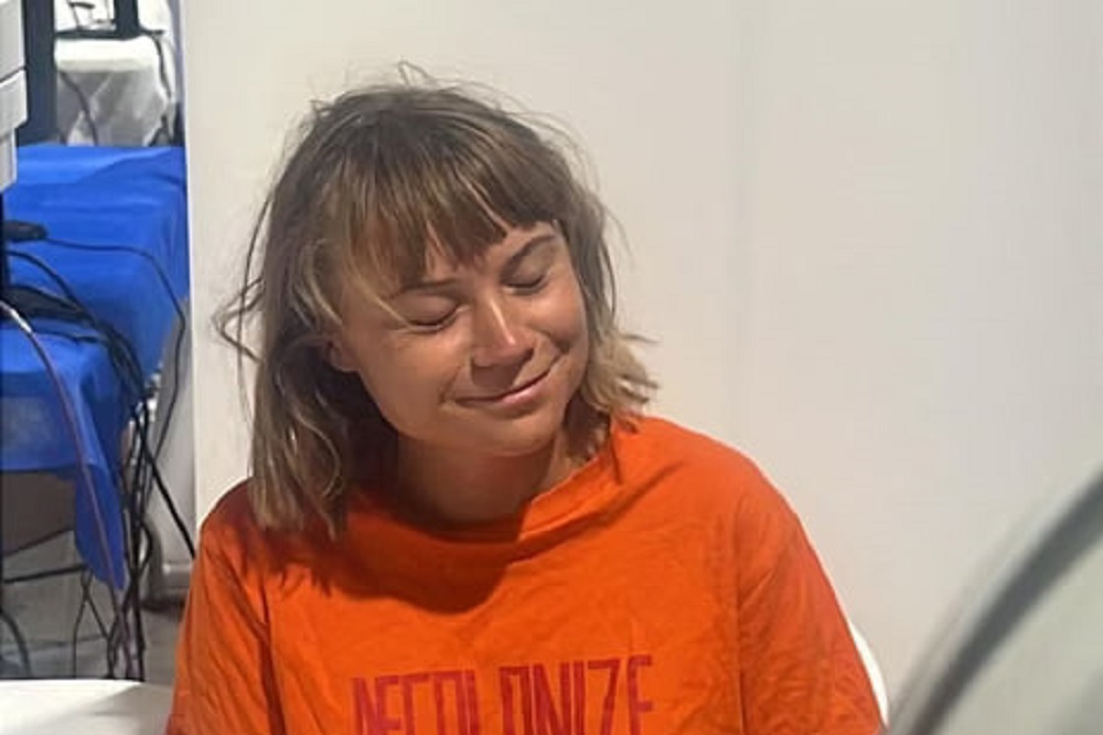 گزارش گاردین از شکنجۀ «گرتا تونبرگ» در بازداشت رژیم