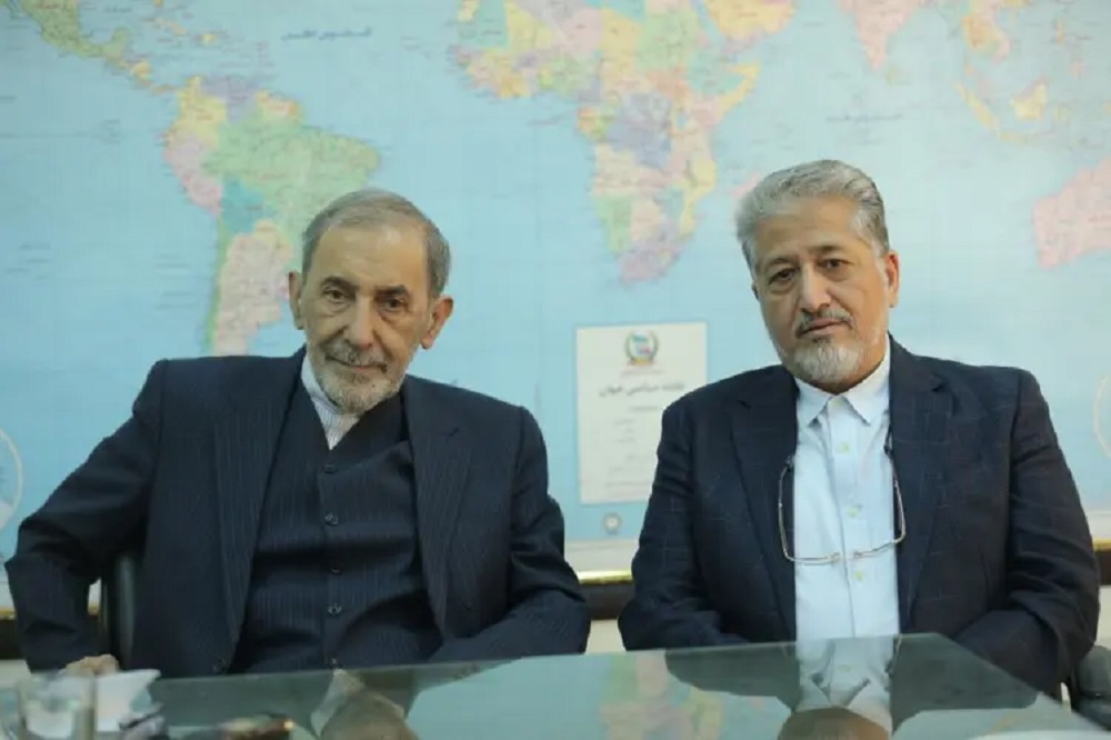 ابلاغ حکم دکتر ولایتی به رئیس دانشگاه آزاد اسلامی