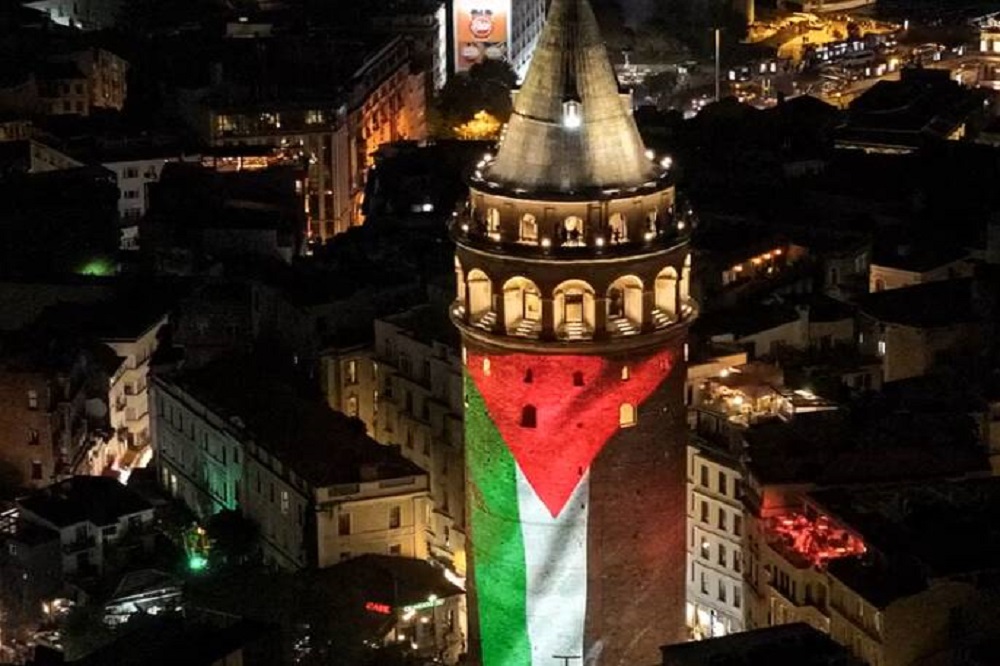 برج گالاتا استانبول به رنگ پرچم فلسطین درآمد