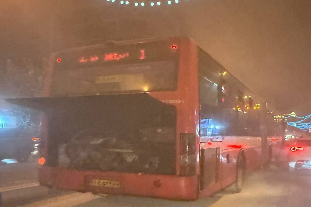 ماجرای آتش گرفتن اتوبوس بی آر تی در پل کالج چه بود؟