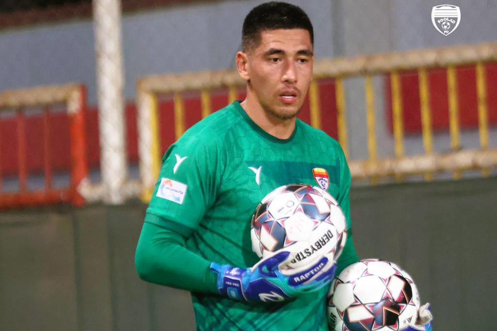 دروازه‌بان ازبک فولاد در دسترس نیست