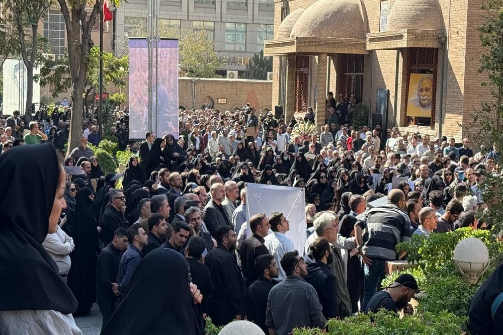 وداع هنرمندان با پیکر محمد کاسبی