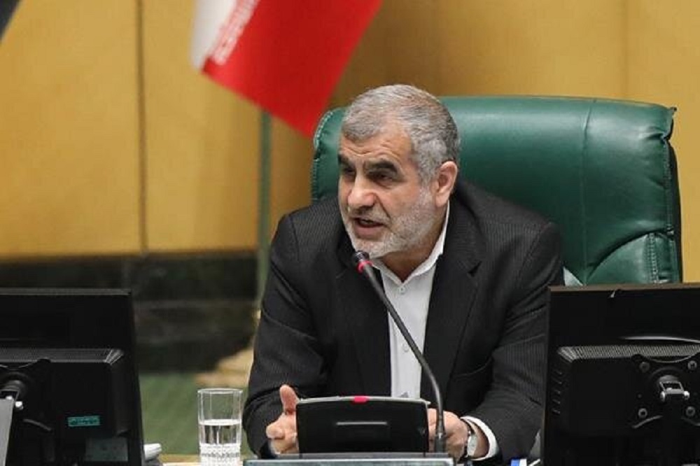 نیکزاد: حقوق نمایندگان مجلس نصف وزرا هم نیست